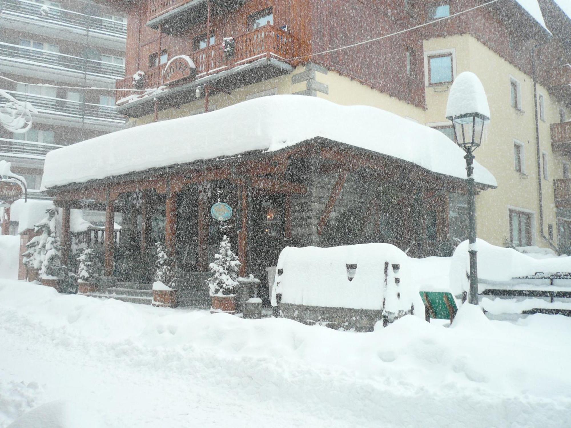 Hotel Mignon Breuil-Cervinia Zewnętrze zdjęcie