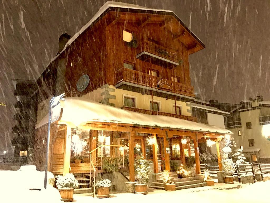 Hotel Mignon Breuil-Cervinia Zewnętrze zdjęcie