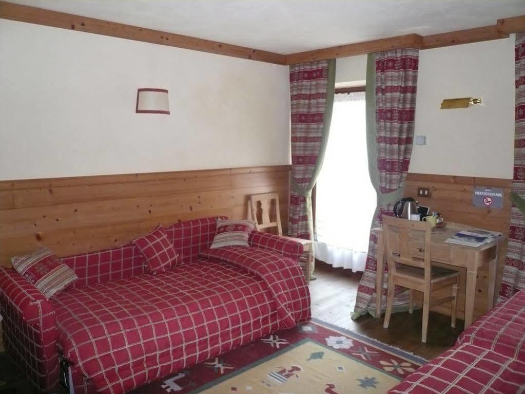 Hotel Mignon Breuil-Cervinia Zewnętrze zdjęcie